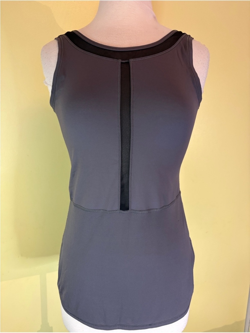 lululemon athletica Bundle Scuba Boxy Ribbed Tee and Tank. Callout - Picture 4 of 16